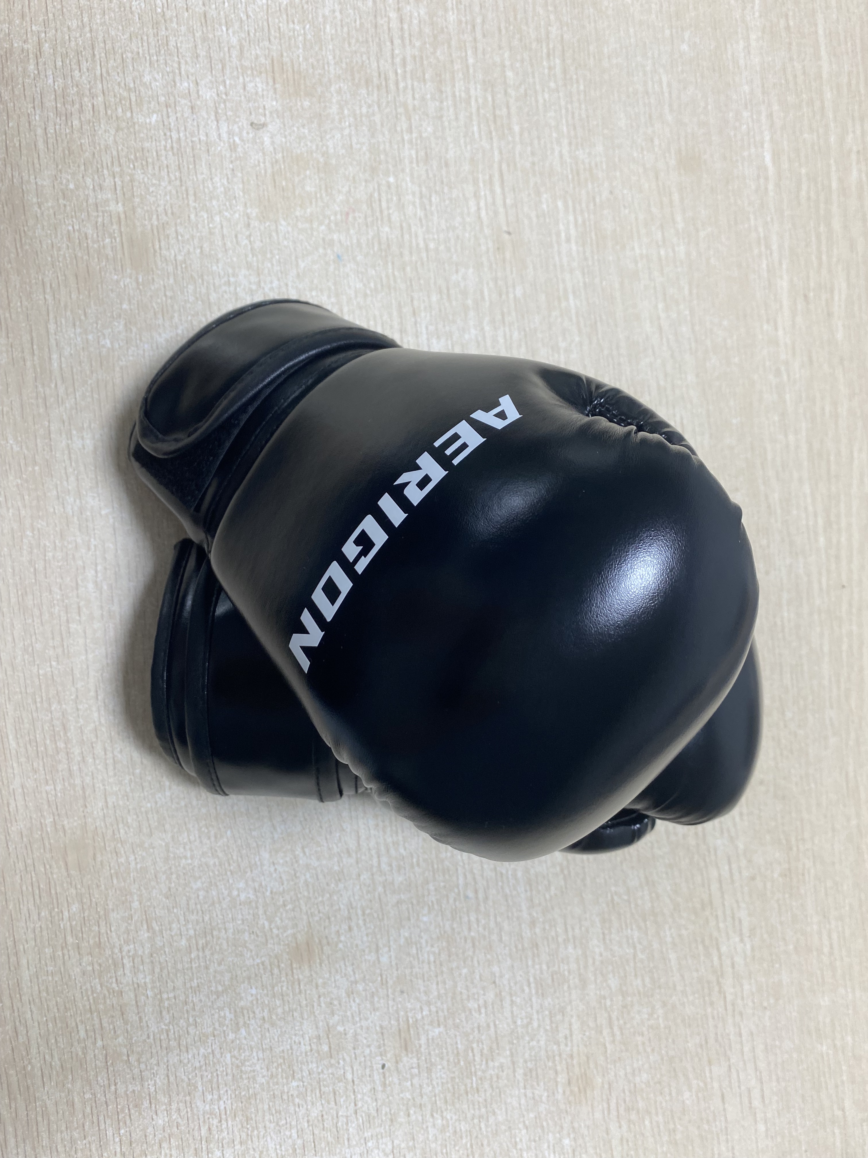 AERIGON Boxing Gloves Men Women Training Sparring Leather Muay Thai Kickboxing