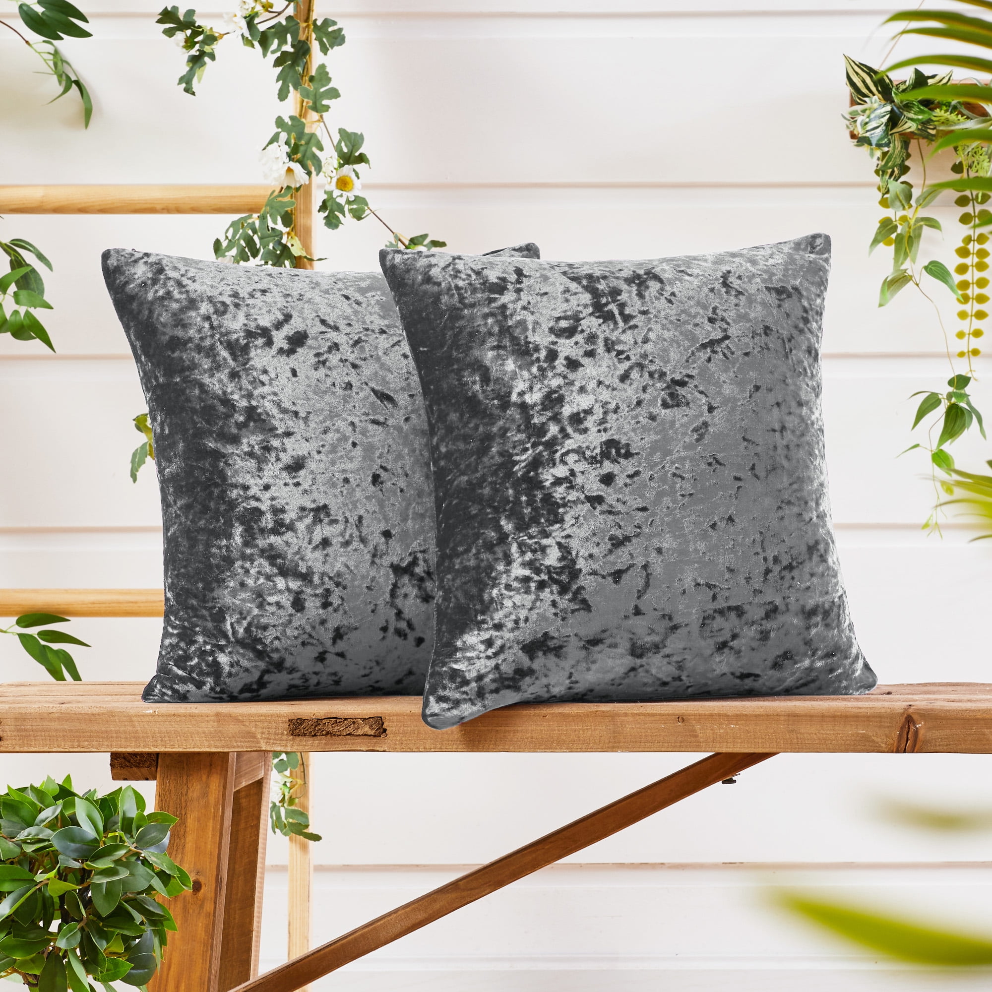 Deconovo 18 x 18 inch Decorative Crushed Velvet Pillow Covers for Couch