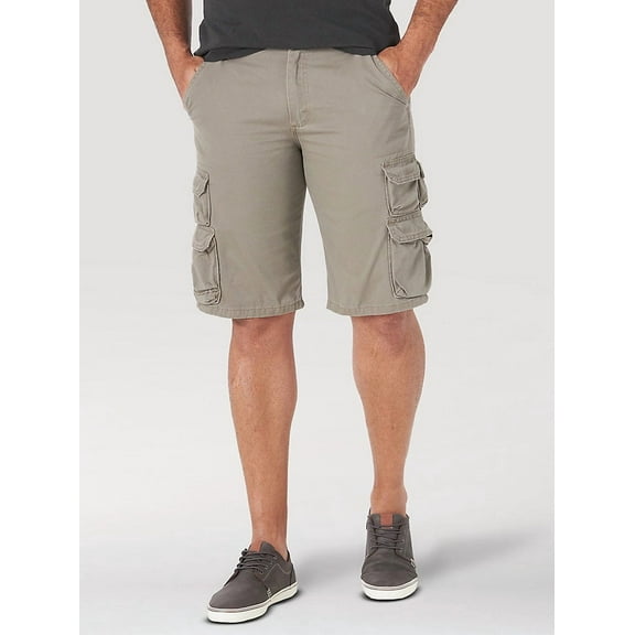 Men's Wrangler Authentics Cargo Short in Bullfrog