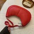 thumbnail image 3 of Bolso de medio mes con hilo de coser y cremallera para mujer, bandolera de PU de alta calidad, superventas, novedad de primavera 2024, 3 of 5