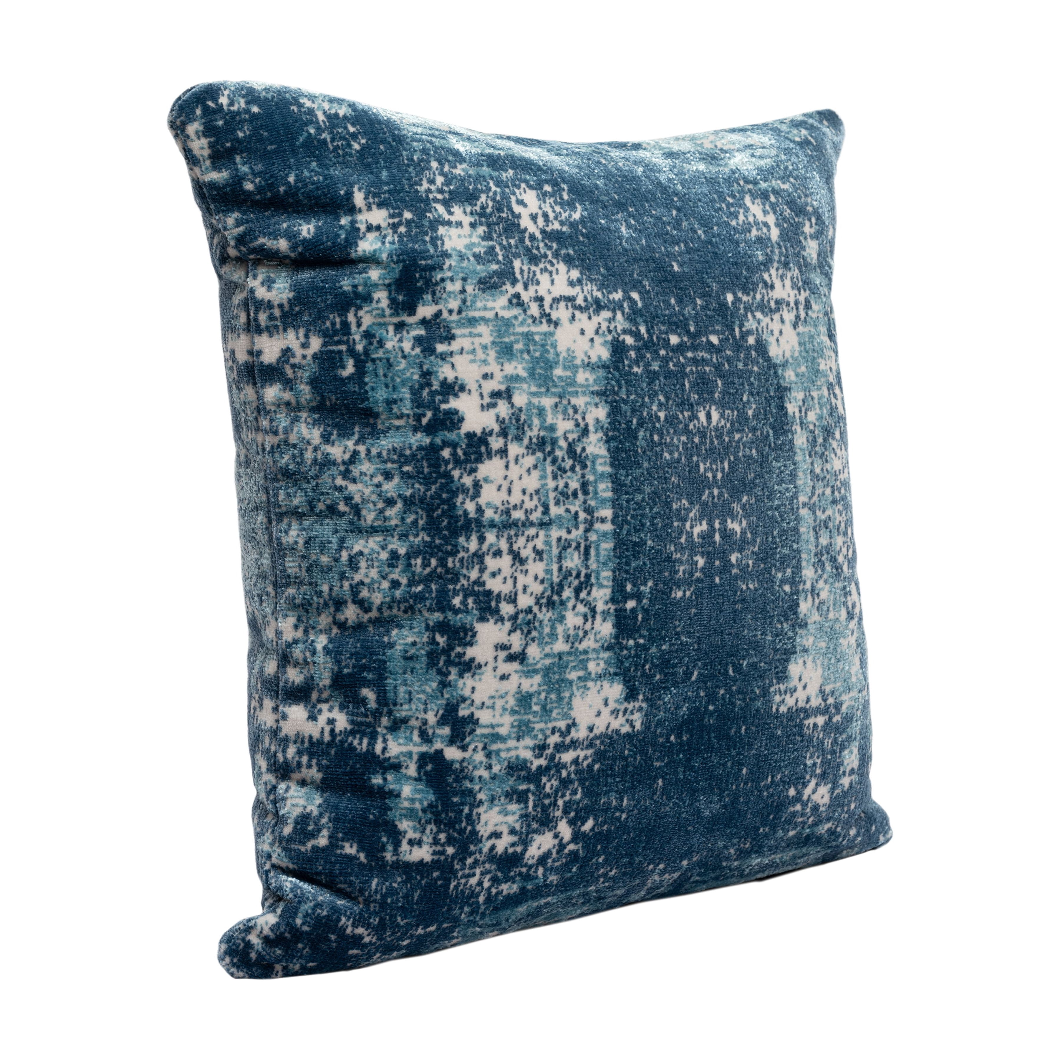 Harlow Hill Verona 20" x 20" Blue/Ivory Abstract Performance Blend Adult Decorative Throw Pillow Cover