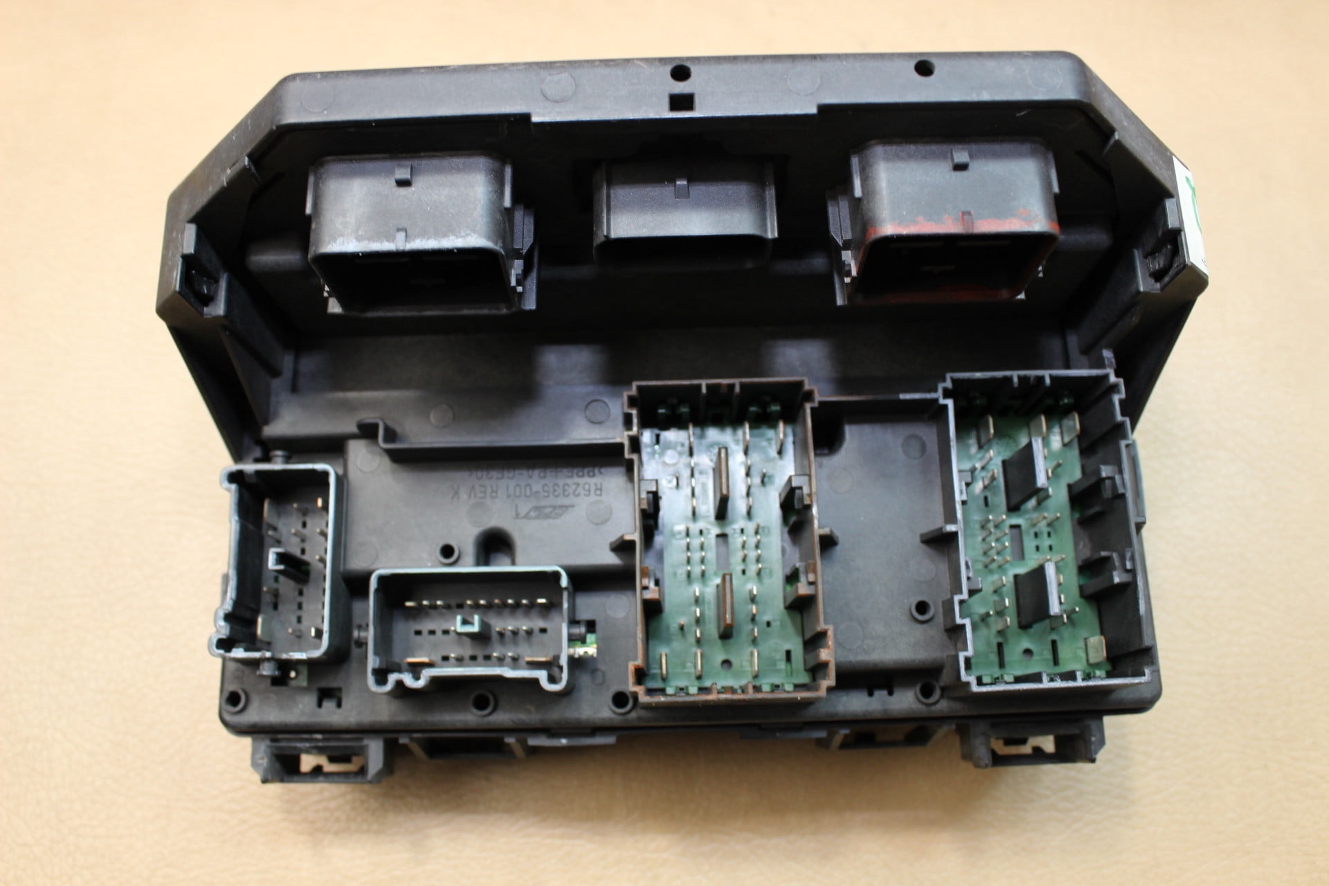 08 09 JOURNEY CARAVAN T&C TIPM TEMIC TOTALLY INTEGRATED FUSE BOX 56049720 REMAN TIPM
