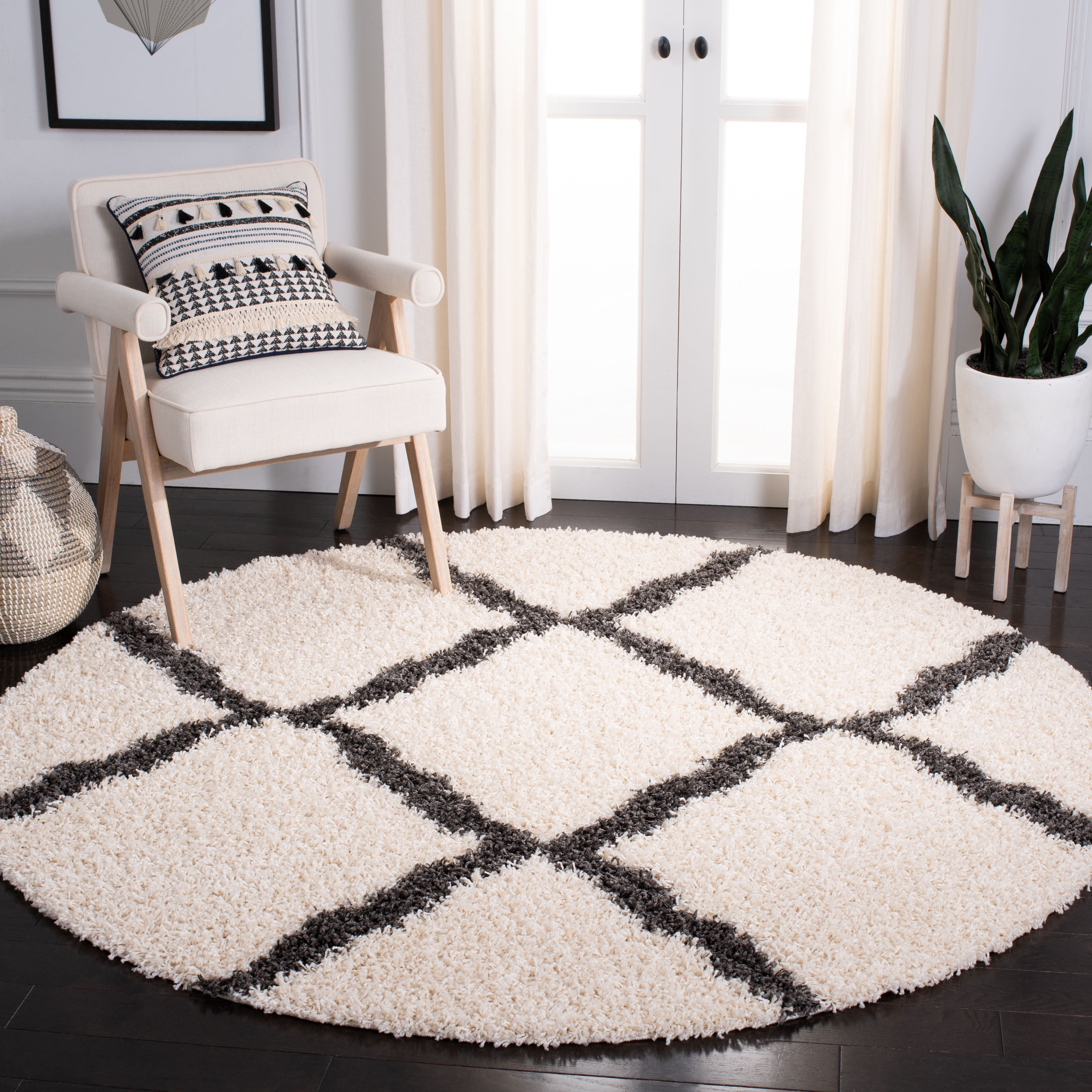 SAFAVIEH Dallas Logan Geometric Shag Area Rug, Ivory/Dark Grey, 4' x 4' Round
