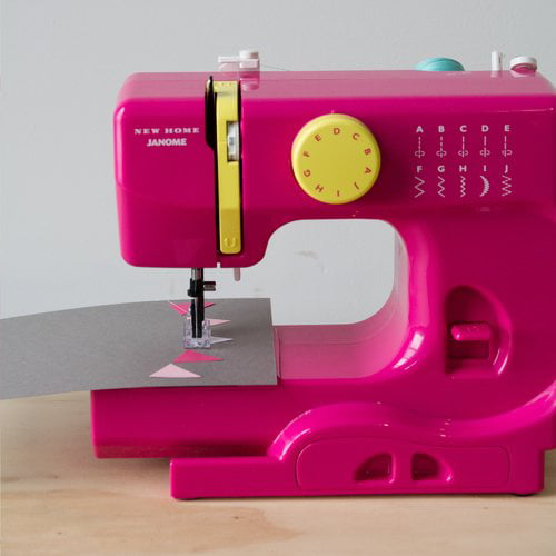 Janome Janome Portable Easy-to-Use 5-Pound Mechanical Sewing Machine ...