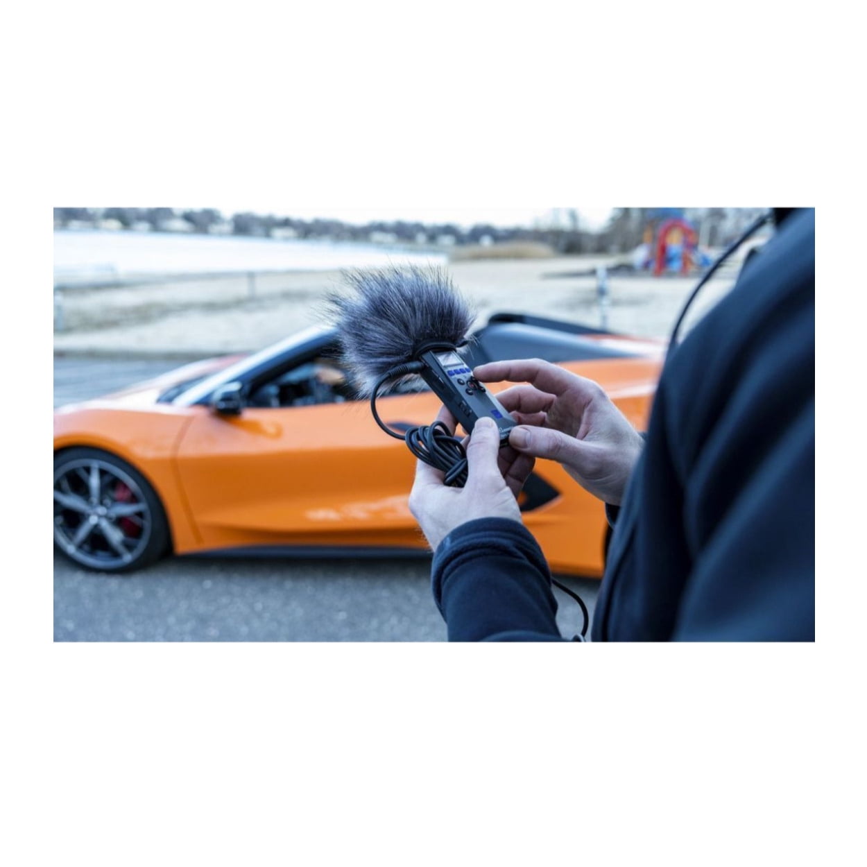 Zoom H1essential Stereo Handy Recorder Bundle with Hairy Windscreen (2 Items)