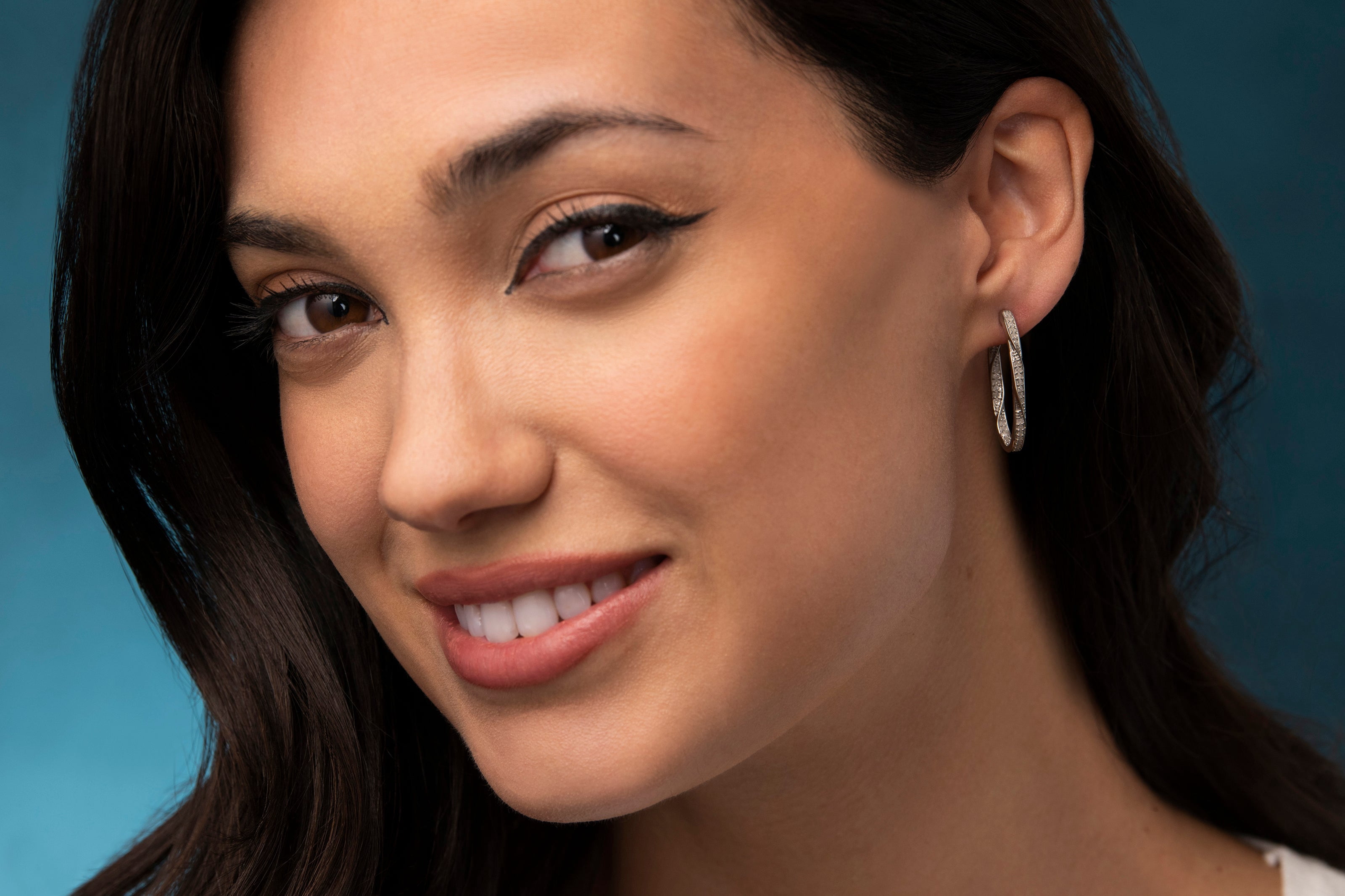 Natalia Drake 1/2 Cttw Diamond Hoop Earrings for Women for Women Rhodium Plated Silver Twisted Inside Outside
