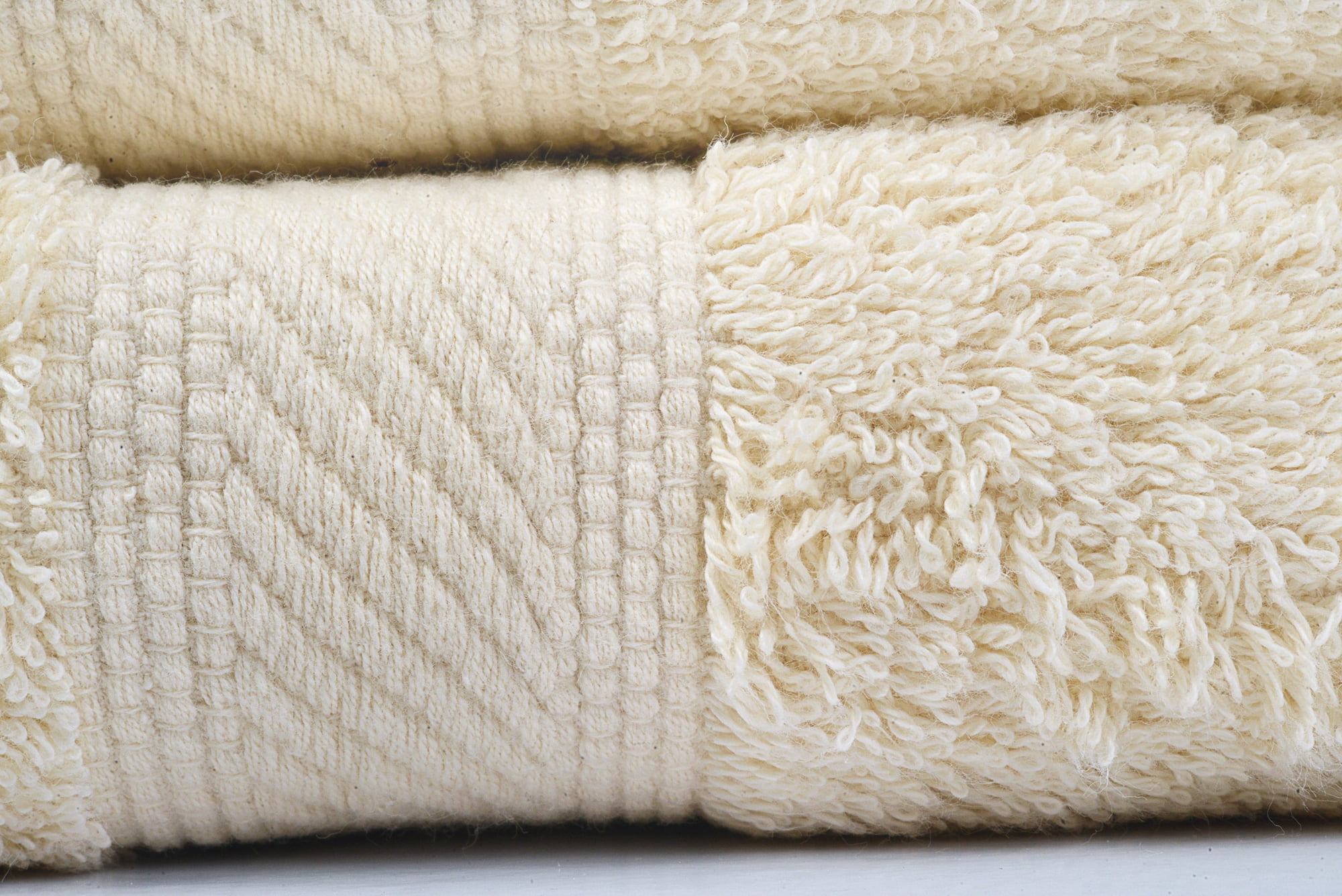 Linteum Textile 4 Pack Premium Bath Towels 27x54 Inches 100% Ring Spun Cotton (Beige)