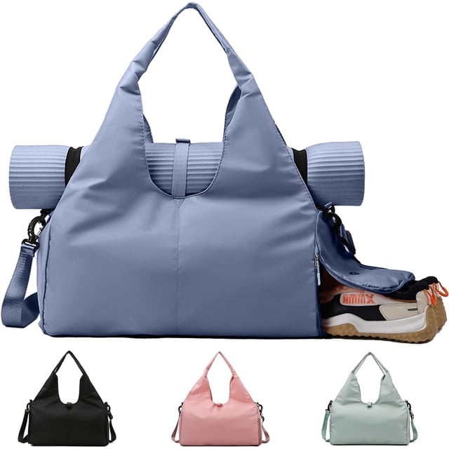 bolsa de gimnasia para mujer,bolsa de yoga con hebilla para esterilla de yoga,bolso de mano con compartimento para zapatos para gimnasio y viajes (azul) Bolsa tote azul, vista frontal centrada con hebilla superior que sujeta una esterilla de yoga enrollada; 47×20×27 cm, asas de mano y correa cruzada desmontable; bolsillo lateral ventilado para zapatos parcialmente abierto con tenis en su interior, nylon antidesgarro y cremallera principal visible; adecuada para gimnasio, yoga y viajes de fin de semana.