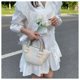 thumbnail image 4 of Xiao Hua Bolso de hombro tejido para mujer, bolso de mano y neceser, elegante bolso de playa de verano, 17 x 9 x 15 cm (multicolor)., 4 of 5