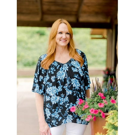 The Pioneer Woman Woven Sharkbite Hem Blouse