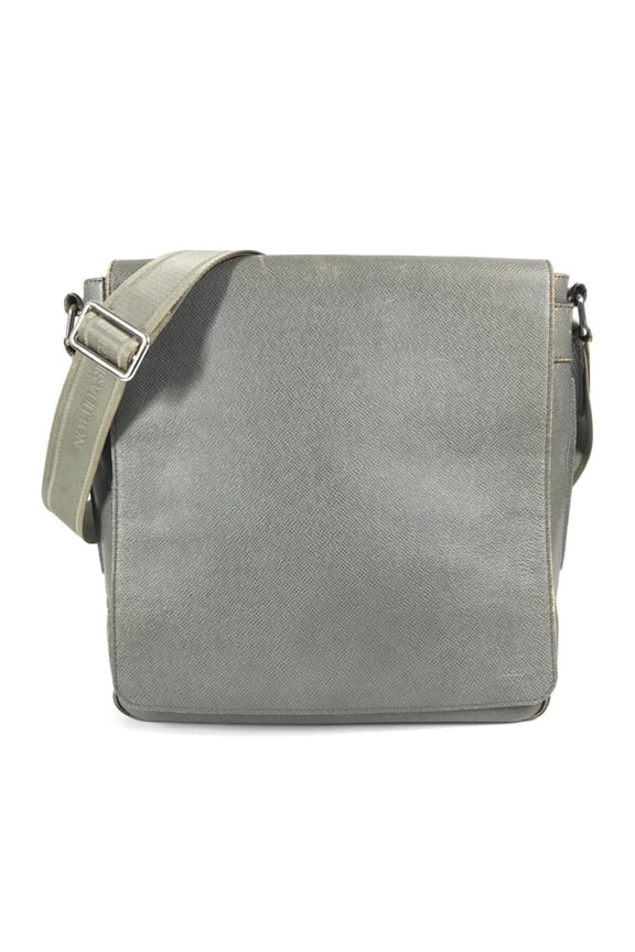 Pre-Owned LOUIS VUITTON Taiga Roman PM M32700 messenger bag with flap and shoulder... (Fair)