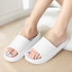 thumbnail image 1 of Soft Cloud Slides Cómodas zapatillas acolchadas Suela gruesa EVA antideslizante para hombres y mujeres, 1 of 6