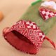 thumbnail image 4 of CHAO Bolsas de regalo de Navidad, paquete de 2 bolsas de regalo de Navidad con cordón, bolsas de tela reutilizables, bolsas de regalo de Navidad portátiles con cordón para decoración navideña, dulces, 4 of 5