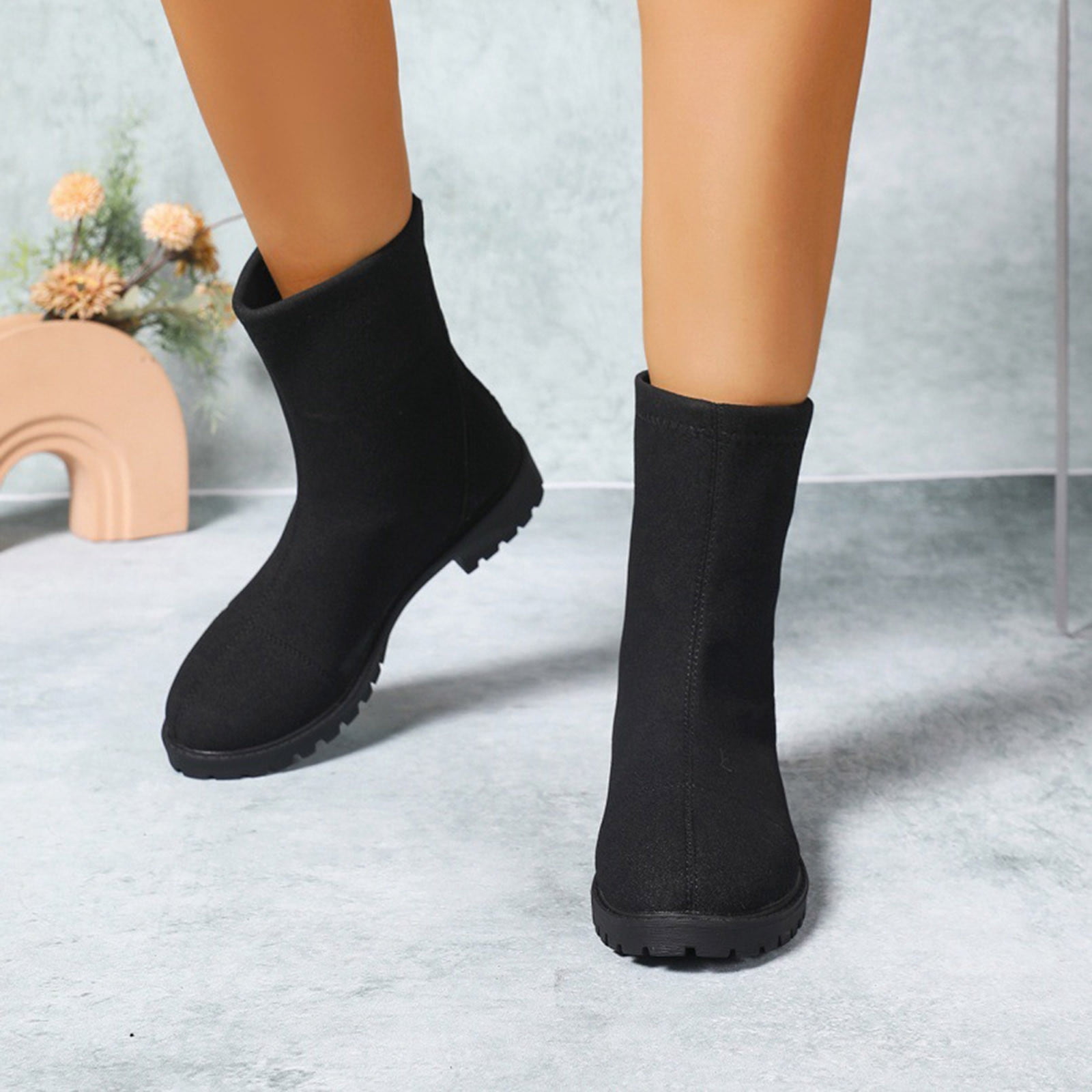 Women Mid Calf Rain Boots Waterproof Rubber Boots Garden Boots Waterproof Garden Shoes Anti-Slipping Fashion Rubber Out Work Rain Shoes