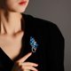 thumbnail image 4 of Broche de cristal francés con diamantes de imitación, 4 of 4