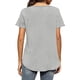 thumbnail image 3 of Camiseta de mujer simple con rayas verticales de corte holgado y manga corta con cuello en V de color puro para el verano, 3 of 6