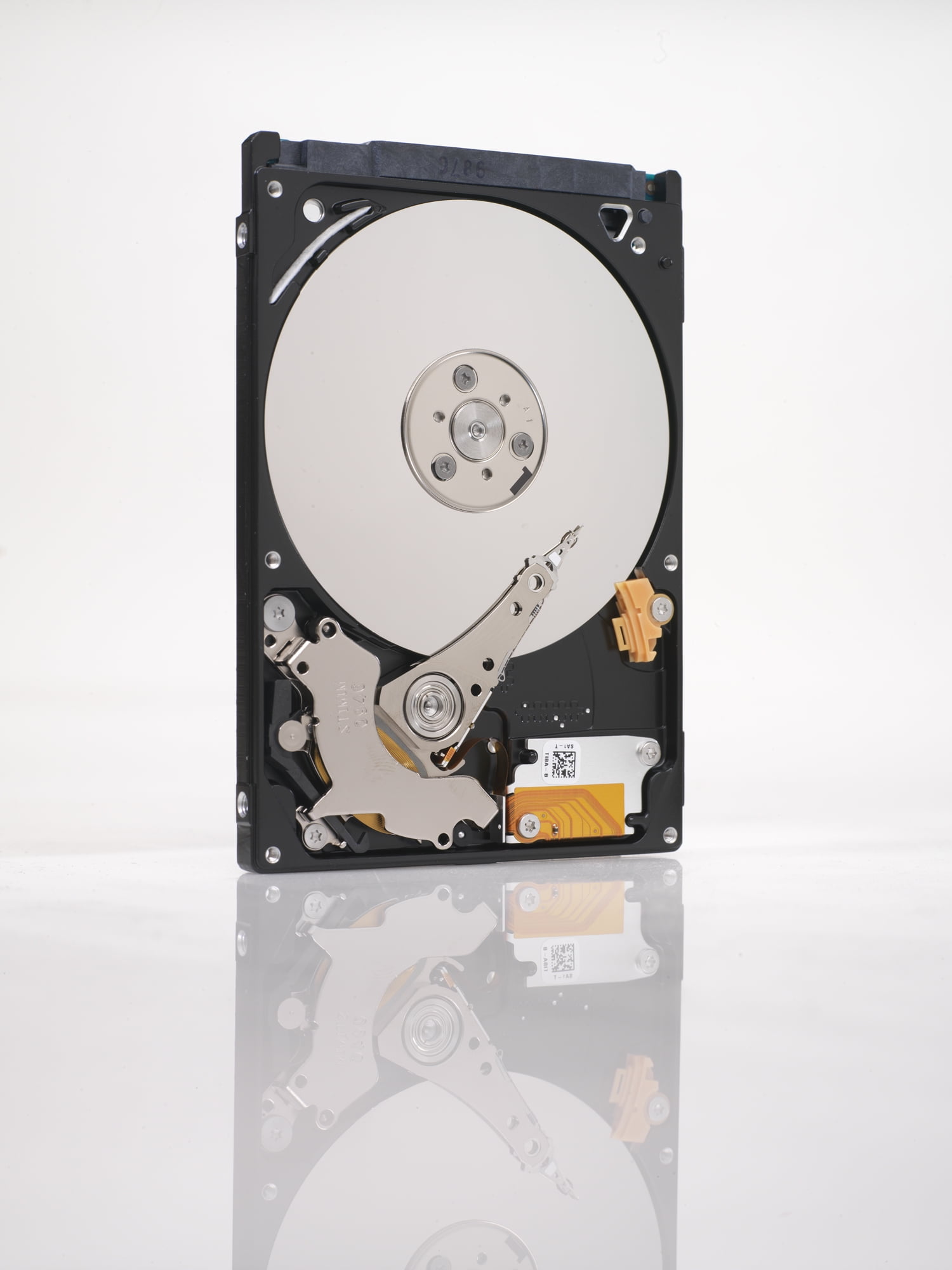 Seagate momentus thin. Жесткий диск seagate st500lt012. Seagate momentus thin. Внешний hdd rocstor rocport sa 320 гб. Seagate momentus 500 гб st500lt012.