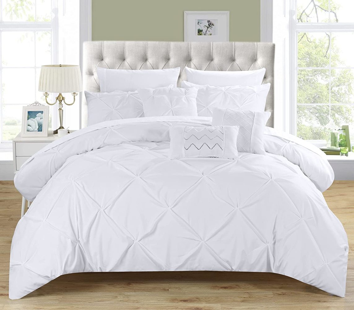 当店限定販売】 Hannah Piece 8 Home Chic Pinch, Included Pillows Decorative and Set  Sheets White Comforter Bag a in Bed Twin Complete Pleated and Ruffled カバー、 シーツセット - www.napsa.co.zm