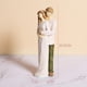 thumbnail image 4 of Decoraciones de pastel de boda de estatua de pareja, estatuilla de novia y novio, 4 of 5