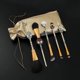 thumbnail image 4 of Juego de 5 brochas de maquillaje creativas, brochas cosméticas profesionales para base, difuminado, rubor, sombras de ojos y polvos faciales, bonito kit para fans., 4 of 5