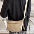 thumbnail image 2 of Bolso Hobo Bag Crescent para Mujer Con Bolsillo Interior Nylon Viajes, 2 of 9