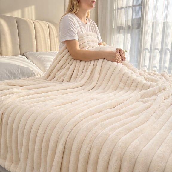 1Pc Luxury blanket, Cozy Fuzzy Decorative Blanket for Bed Couch Sofa, All Season Use milky white Throw 50"×60"