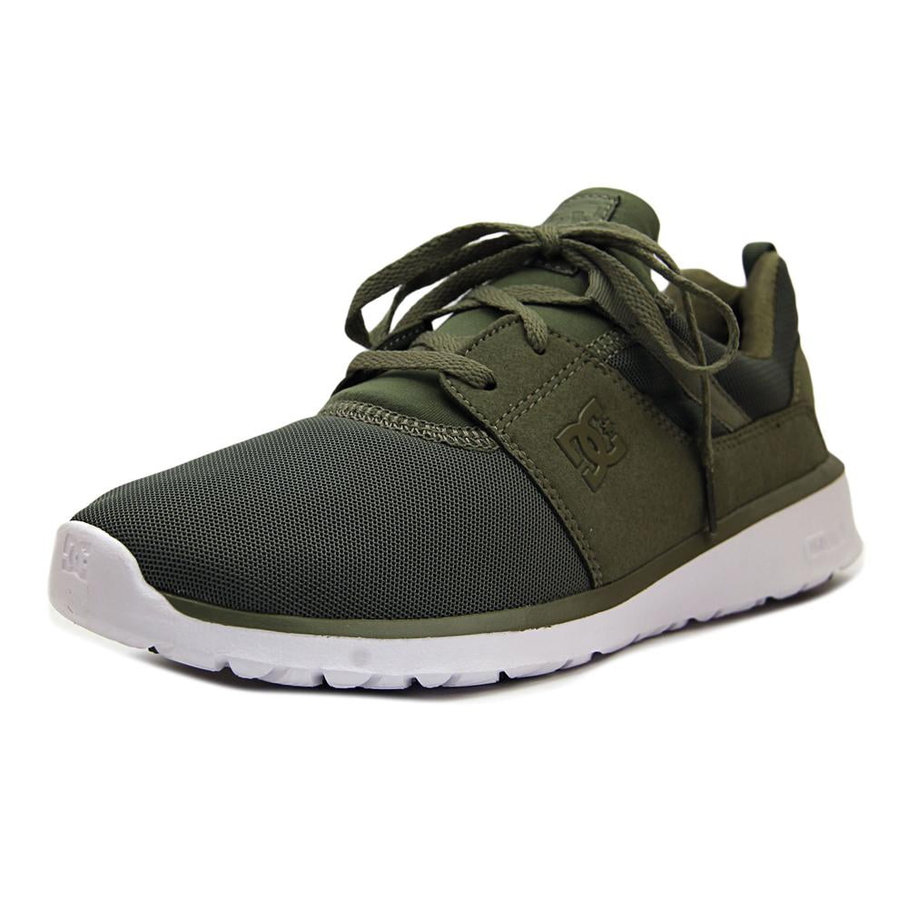 dc heathrow sneakers
