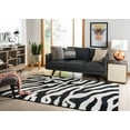 thumbnail image 3 of SAFAVIEH Soho Emery Abstract Wool Area Rug, White/Black, 7'6" x 9'6", 3 of 11