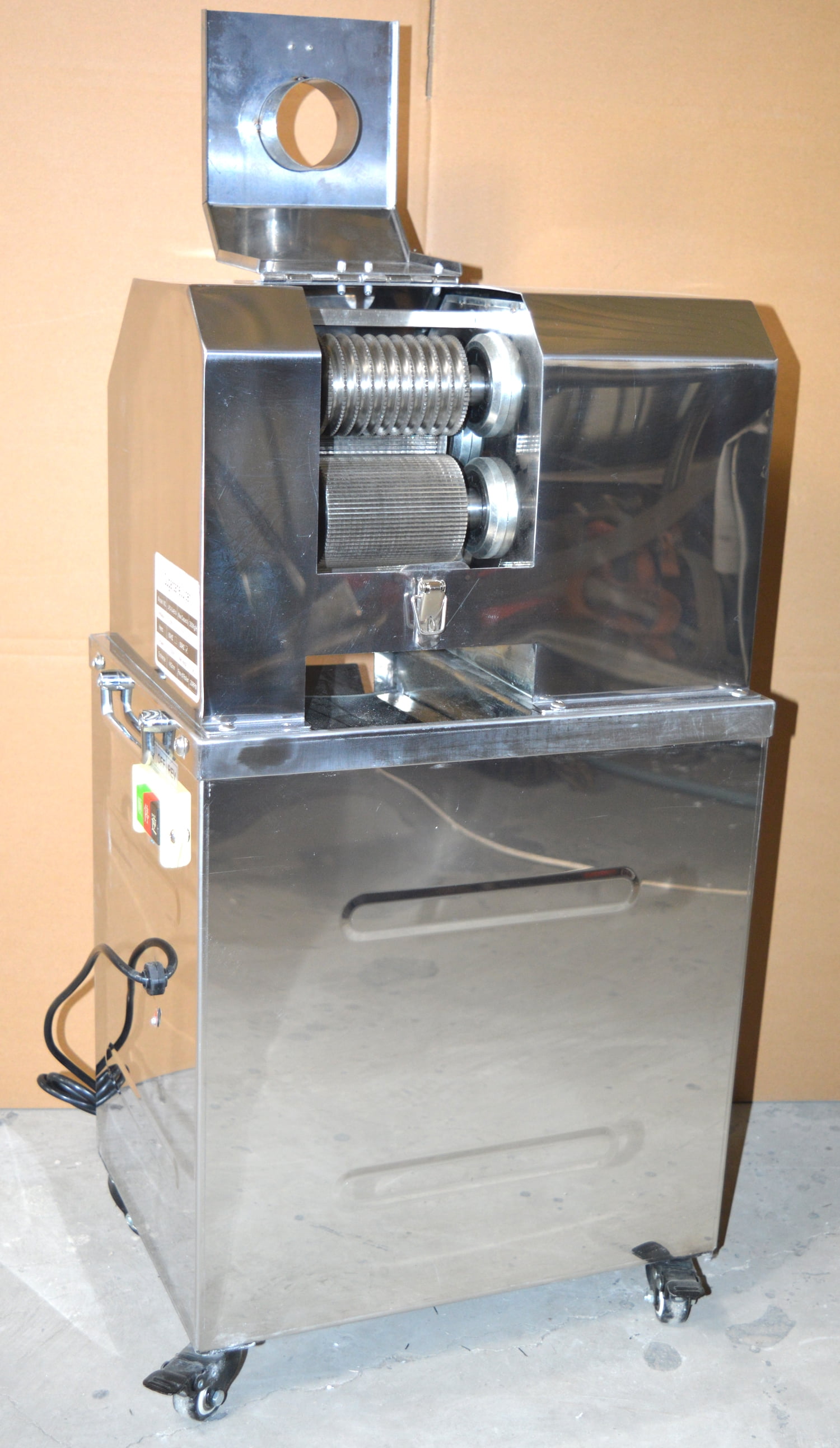EQCOTWEA 4 Rollers Electric Sugarcane Juicer Juice Press Machine Stainless Steel