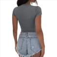 thumbnail image 3 of Camisa Ajustada de Corta para Mujer, Básica, con Cuello en V, Ajustada, Gris, Talla L, 3 of 8