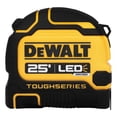 thumbnail image 2 of Cinta métrica DEWALT de 7,5 m con iluminación LED Tough Series, 2 of 9