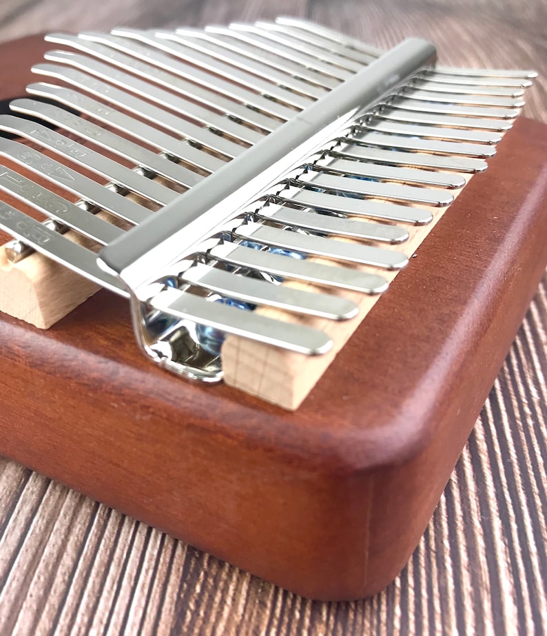Podn 17 Key Kalimba Thumb Piano + Instructions