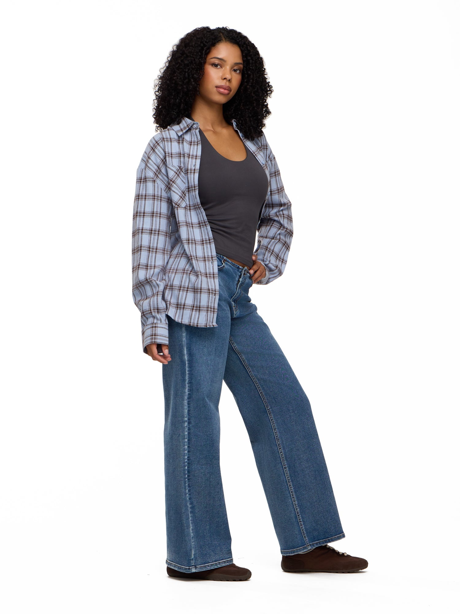 Forever 21 Women's Oversized Plaid Brushed Flannel Button Down Shirt with Patch Pockets, Long Sleeve 100% Cotton Casual Layering Top, Blue Plaid, XXS-XXL
