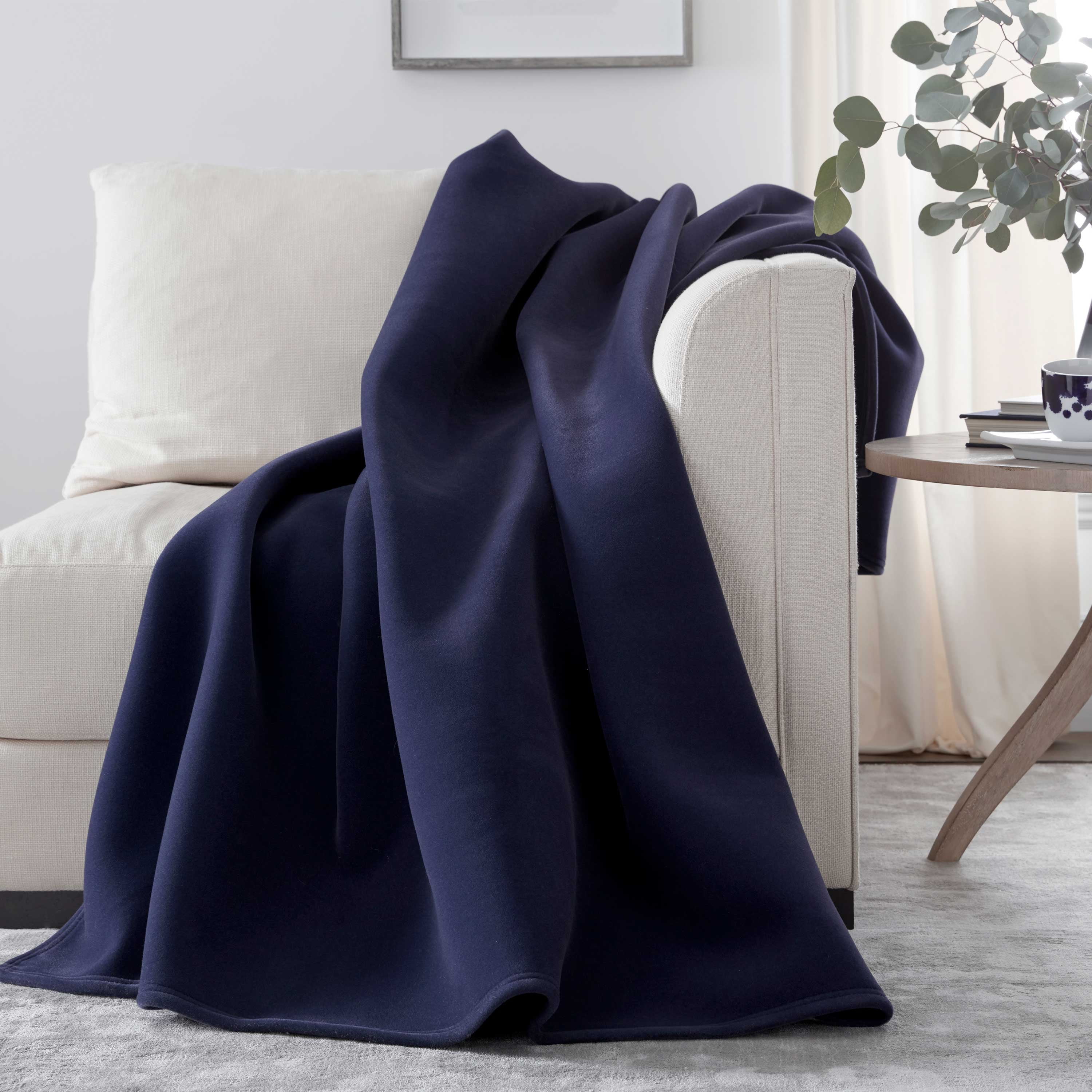 Vellux Original Insulating Navy Blue Blanket Twin Size in Nepal at NPR 6633 Rating 5