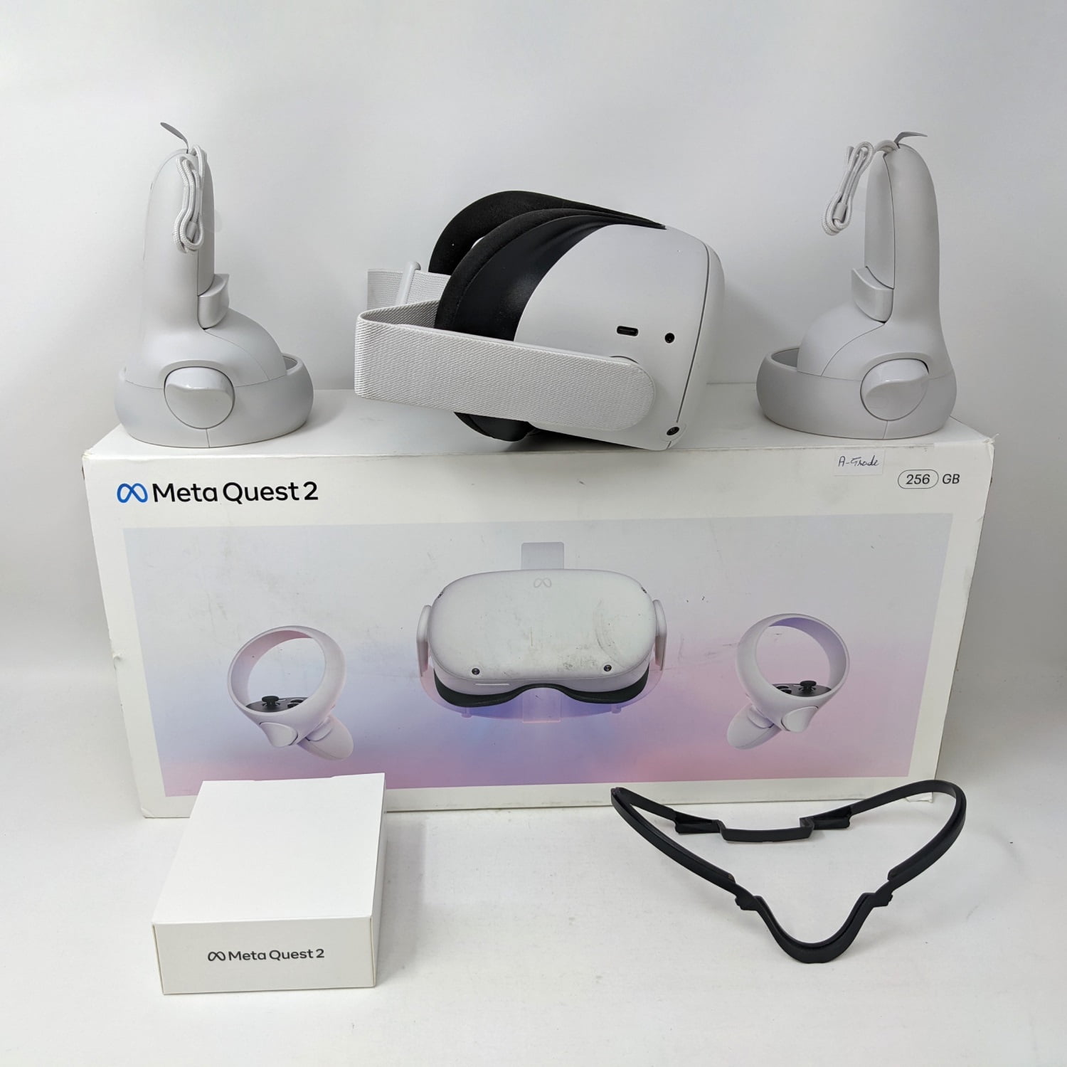 Oculus Quest 2(Meta Quest 2)256GB＋保護ケース等｜テレビゲーム