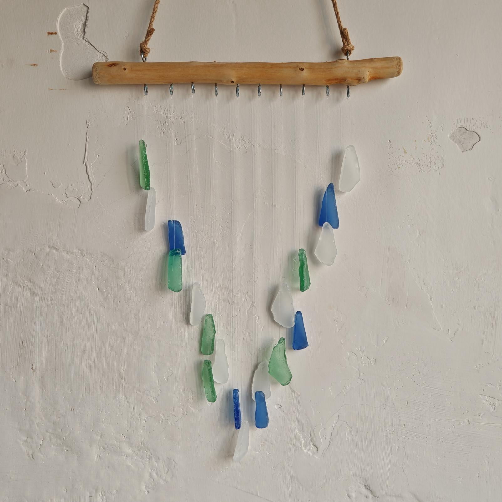 Beach Wall Decor, Outdoor Decorations, Blown Glass Decor, Driftwood Hanging, Outdoor Porch Decor, Seasonal Porch Display, Mixed Green Blue White, 1 Pc