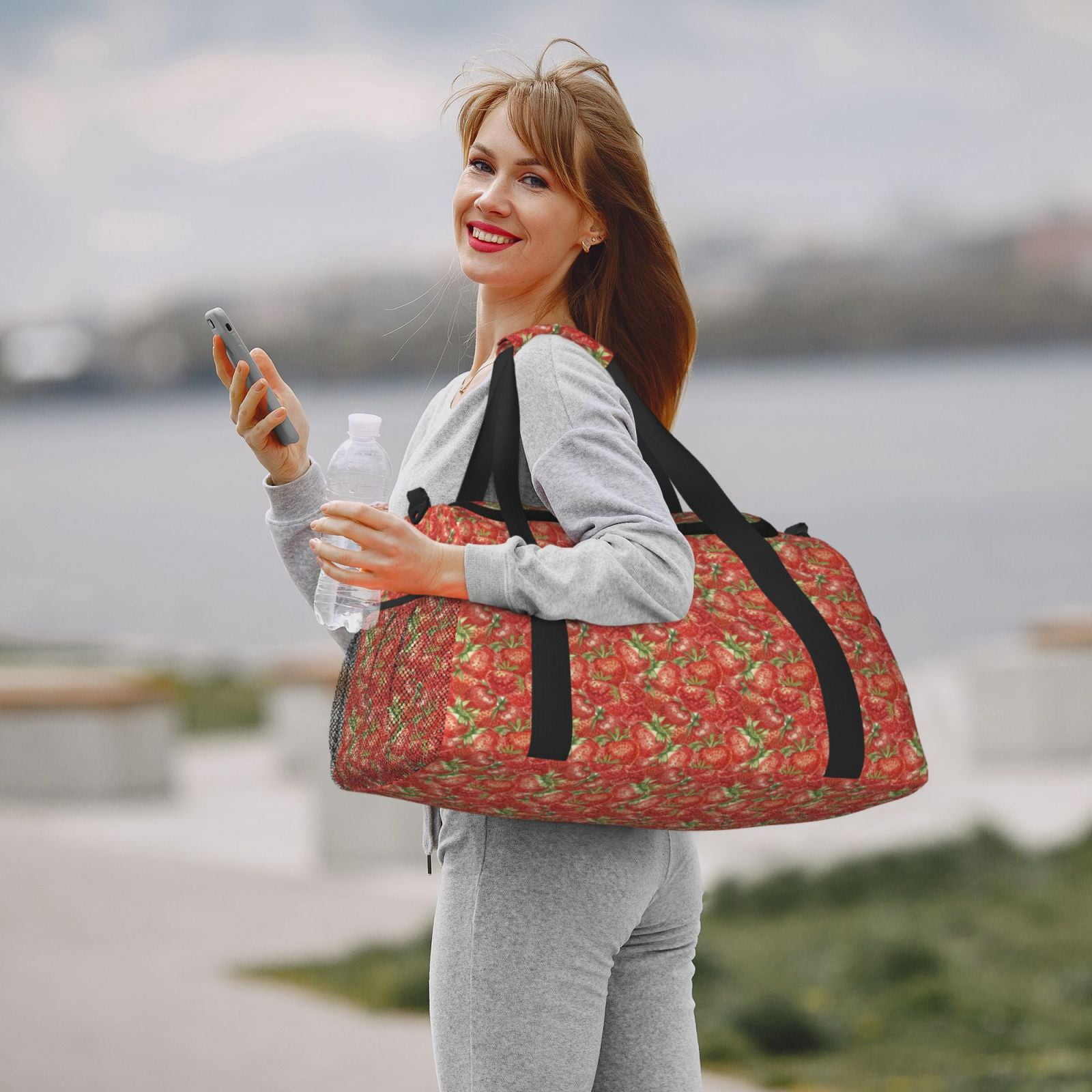 Fuzoiu Strawberry Print Travel Duffle Bag,Carry On Tote Bags,Duffel Bag,Sport Gym Bag, Hospital Bag for Labor and Delivery, Overnight Bag,Luggage Bag
