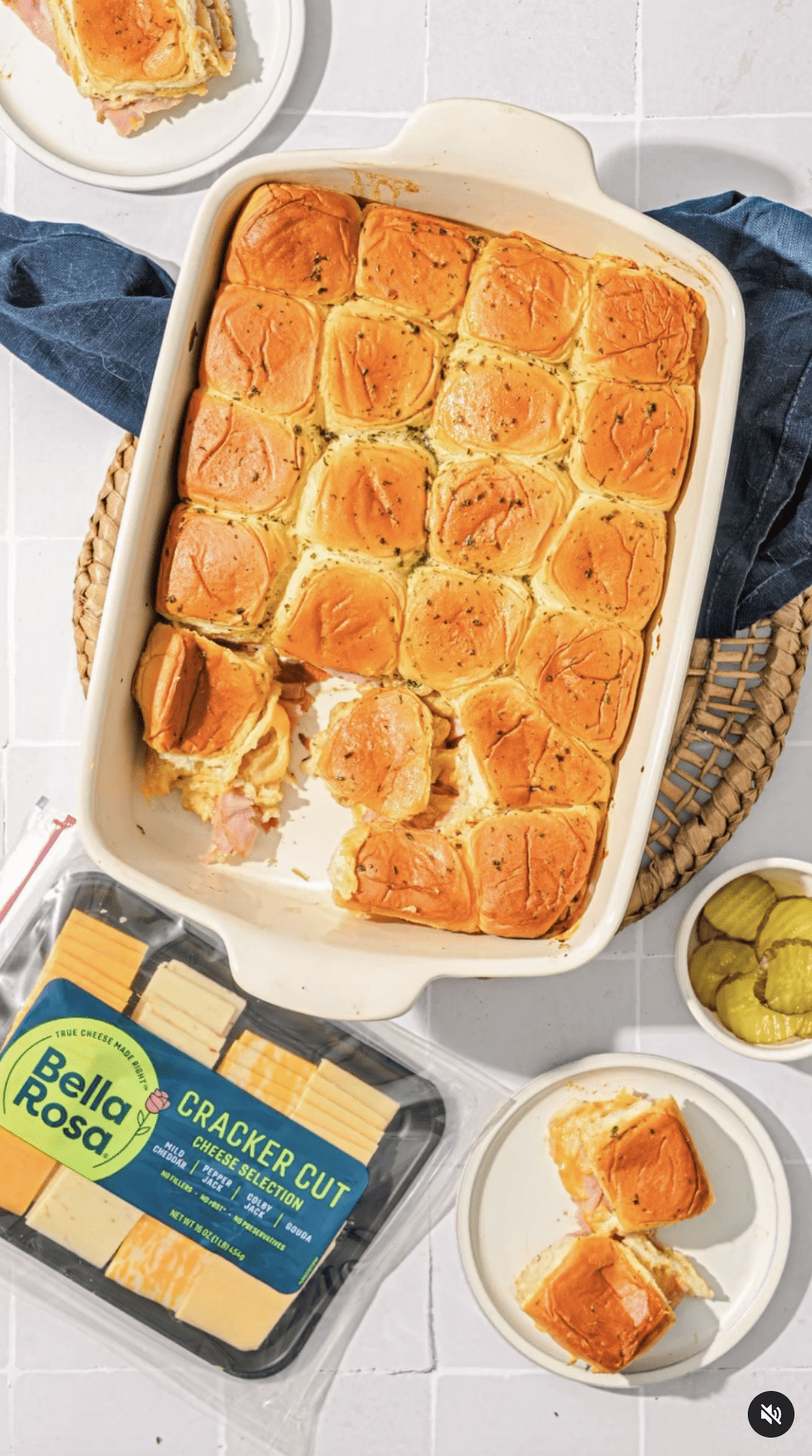 Bella Rosa Cracker Cut Cheddar, Pepper Jack, Colby Jack, and Gouda Cheese Slice Variety Pack, 1 lb Tray