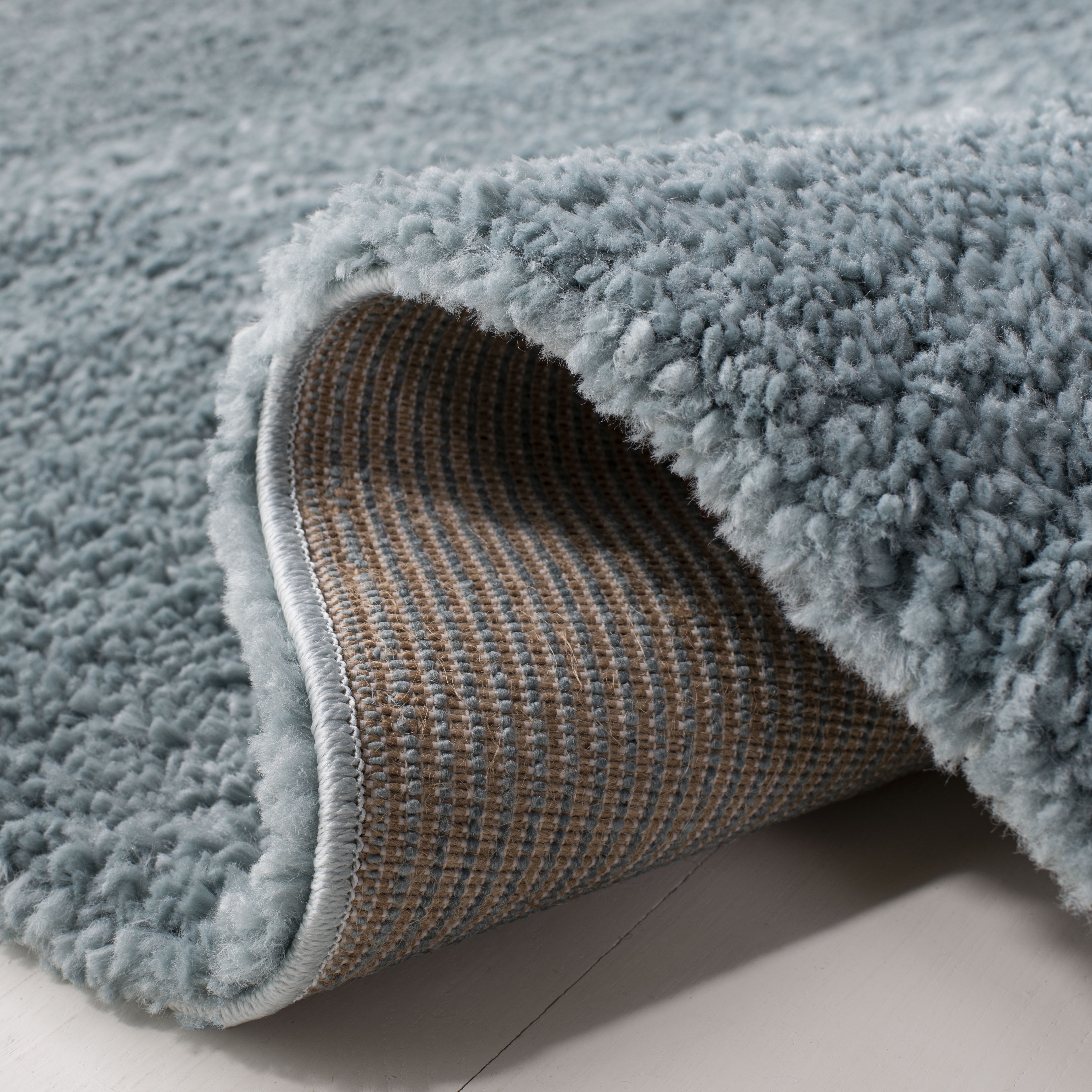 SAFAVIEH August Carlene Solid Plush Shag Area Rug, Aqua, 6' x 9' - Modern Design, Aqua, Non-Shedding & Easy Cleaning, Ultra Plush Thick Pile, Ideal for Living Room, Bedroom