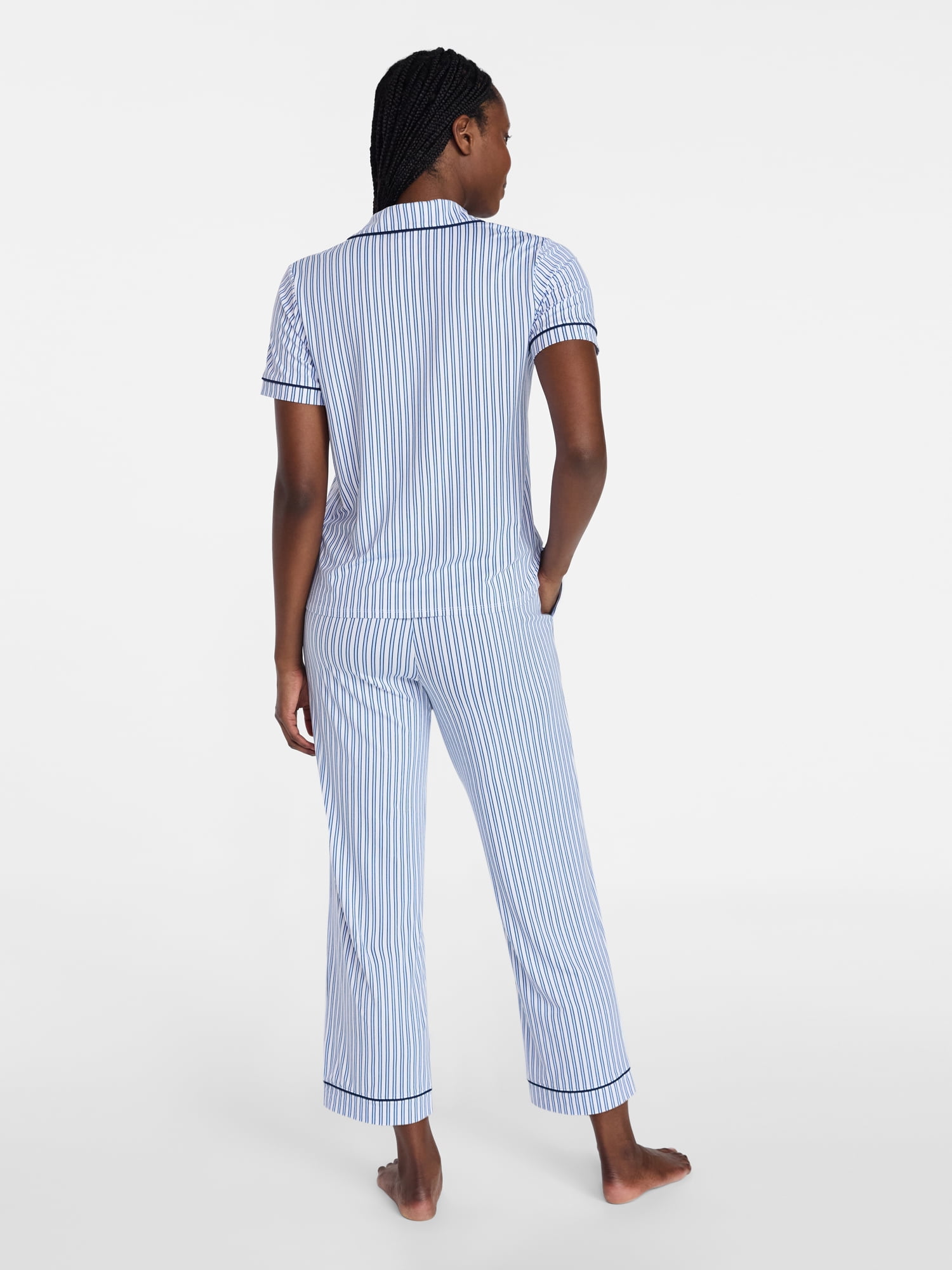 Joyspun Women's Dreamy Soft Collection Notch Collar Top and Capri Pants Pajama Set, 2-Piece, Sizes XS-3X