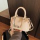 thumbnail image 3 of Bolso cuadrado pequeño de mano de moda retro coreana 2025, nuevo bolso de hombro de color sólido, bolso de mensajero de temperamento de alta gama, 3 of 4