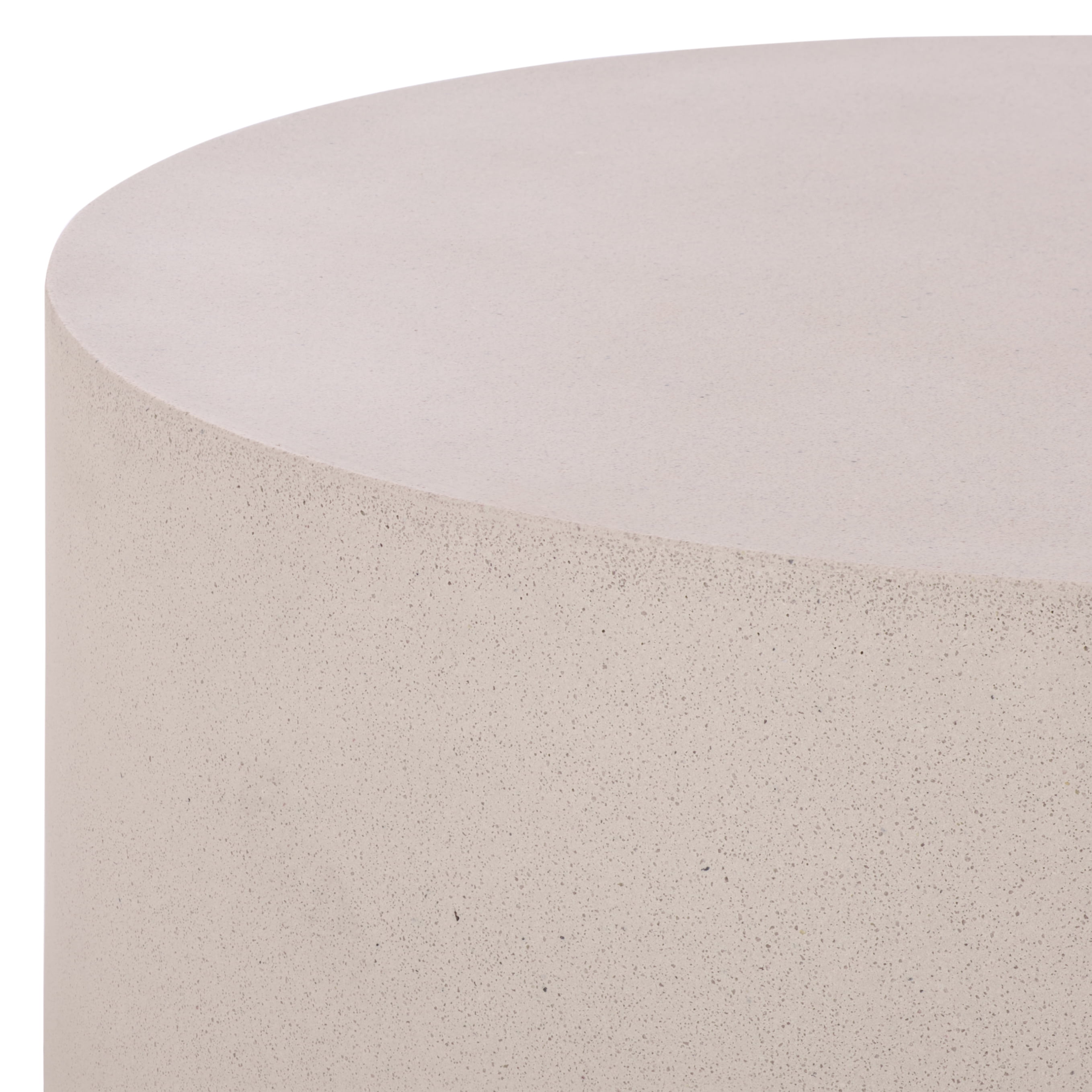 Safavieh Georgia Outdoor Modern Round Polyfiber Coffee Table, Beige