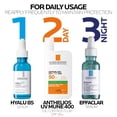 thumbnail image 3 of Protector solar Anthelios UV MUNE 400 Oil Free con FPS 50+ para control de brillo y protección total, 3 of 6
