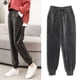 thumbnail image 1 of Pantalones deportivos gruesos de terciopelo de otoño e invierno para mujer de terciopelo dorado, 1 of 2