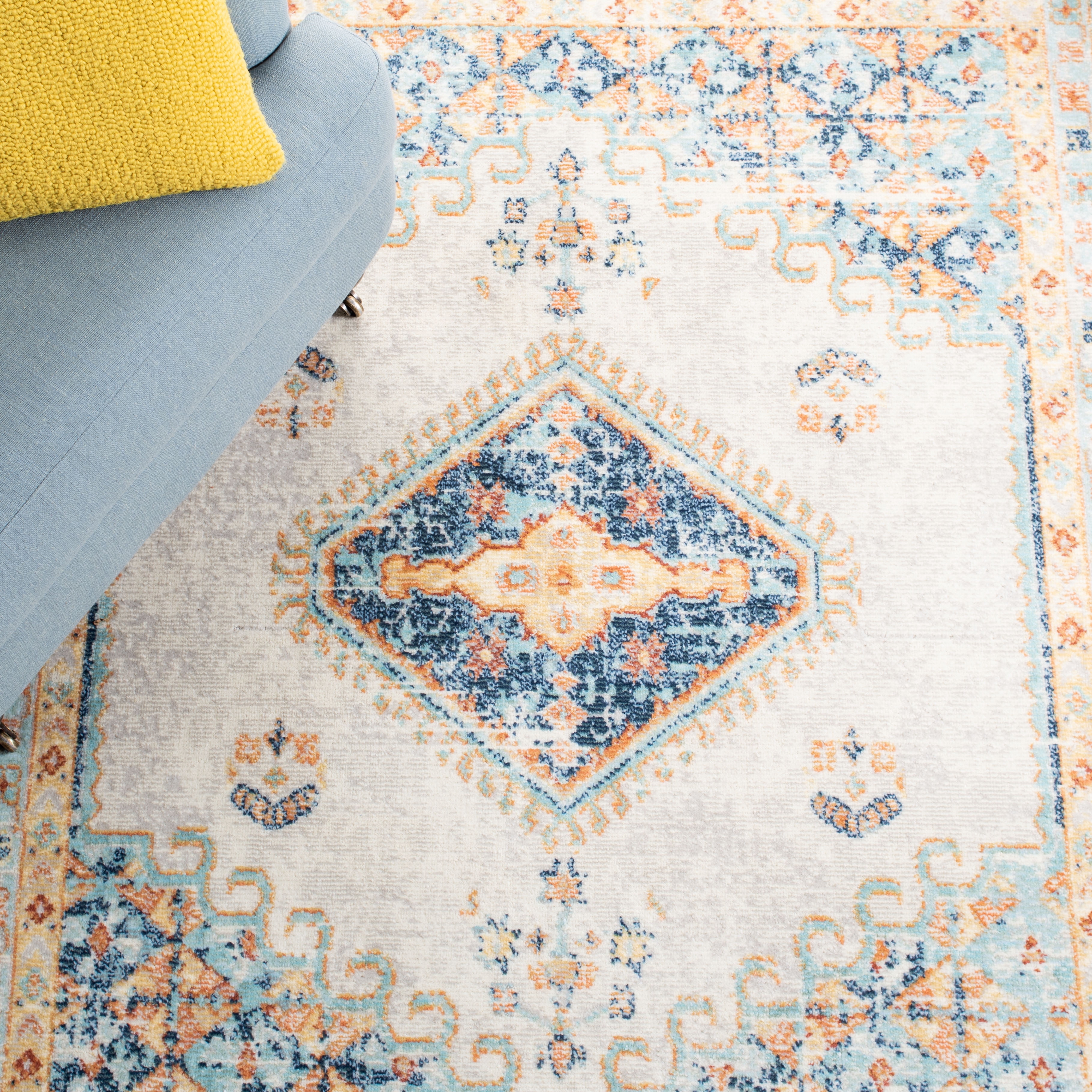 SAFAVIEH Aria Jina Oriental Runner Rug, Ivory/Navy, 2' x 8'