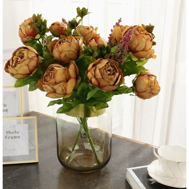 Un ramo de 13 peonías artificiales con tallos rellenos, perfecto for ramos de novia y decoración del hogar.
