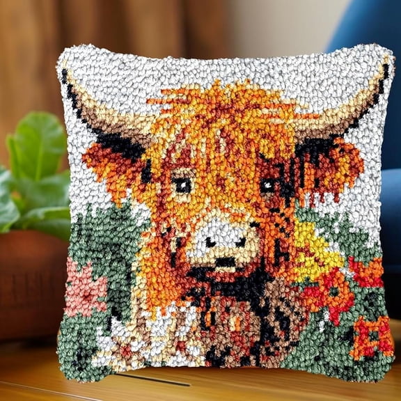 Cute Highland Cow Cattle Latch Hook Kits Pillow Crochet Yarn Cushion Rug Needlework DIY Pillowcase Hook and Latch Kit Christmas Home Sofa Decoration 43x43cm