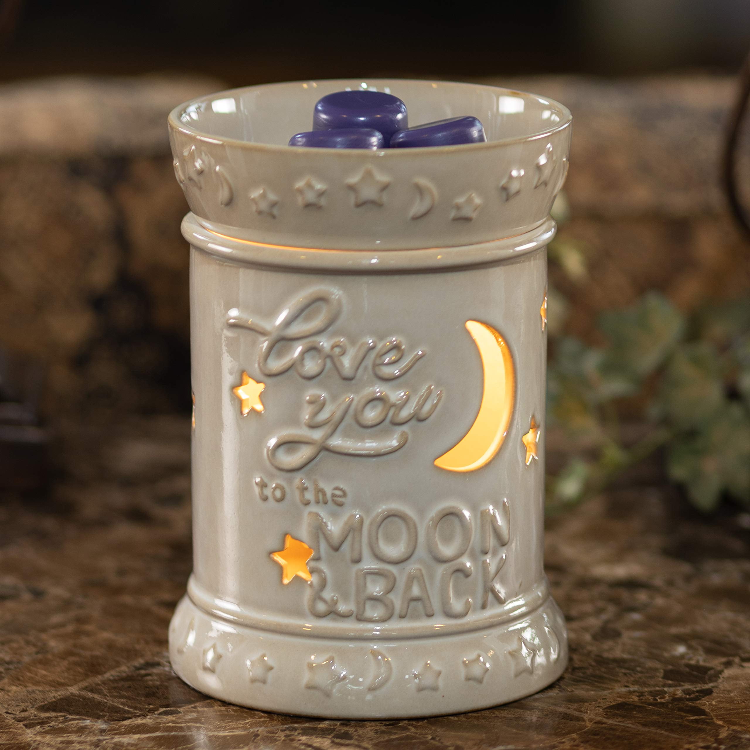 In love with my new @Scentsy wax warmer I preordered last year and it