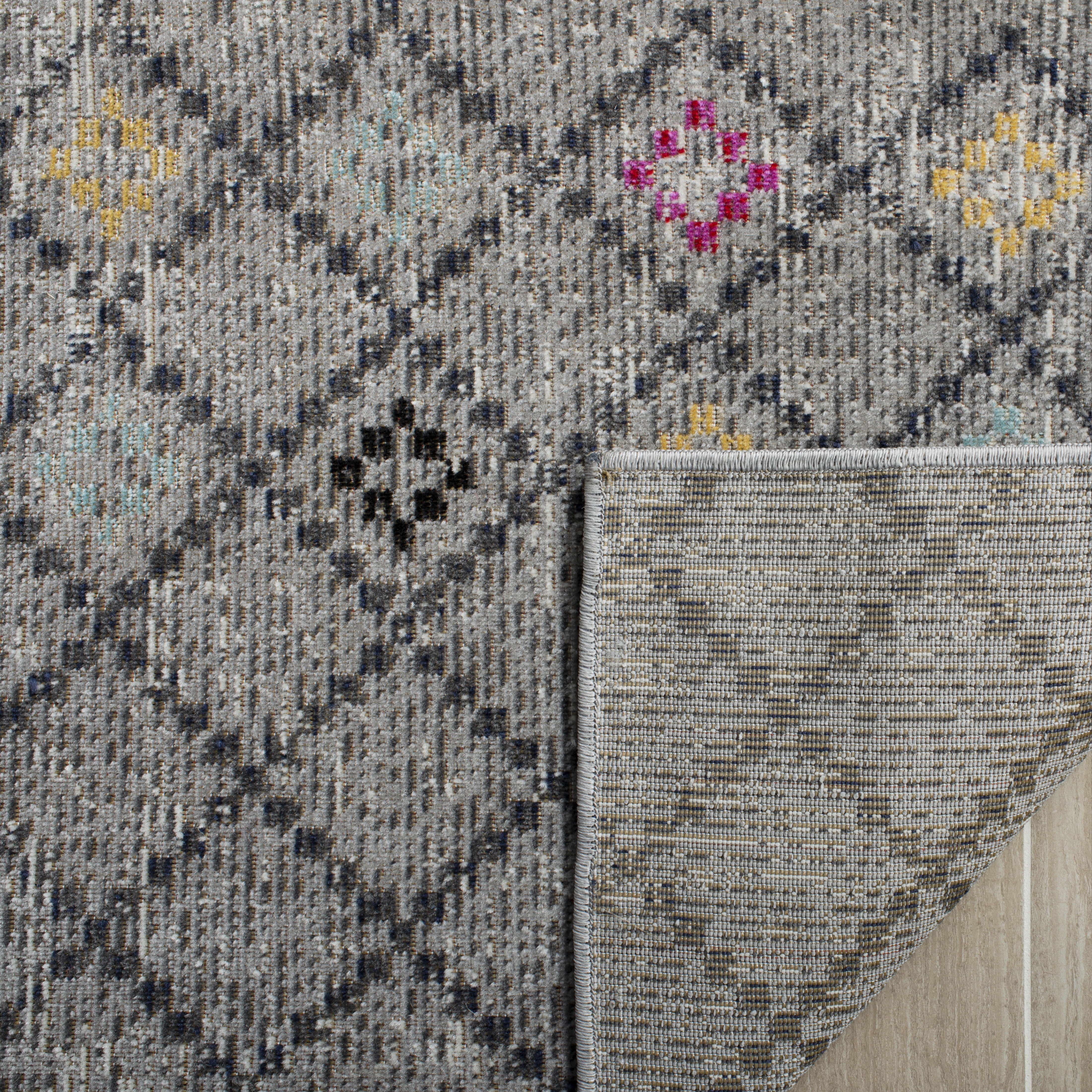 SAFAVIEH Montage Janne Geometric Indoor/Outdoor Area Rug, Grey/Multi, 4' x 6'