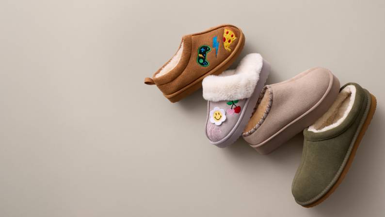 Four single slippers are shown. Two kids’ slippers, one for women and one for men.